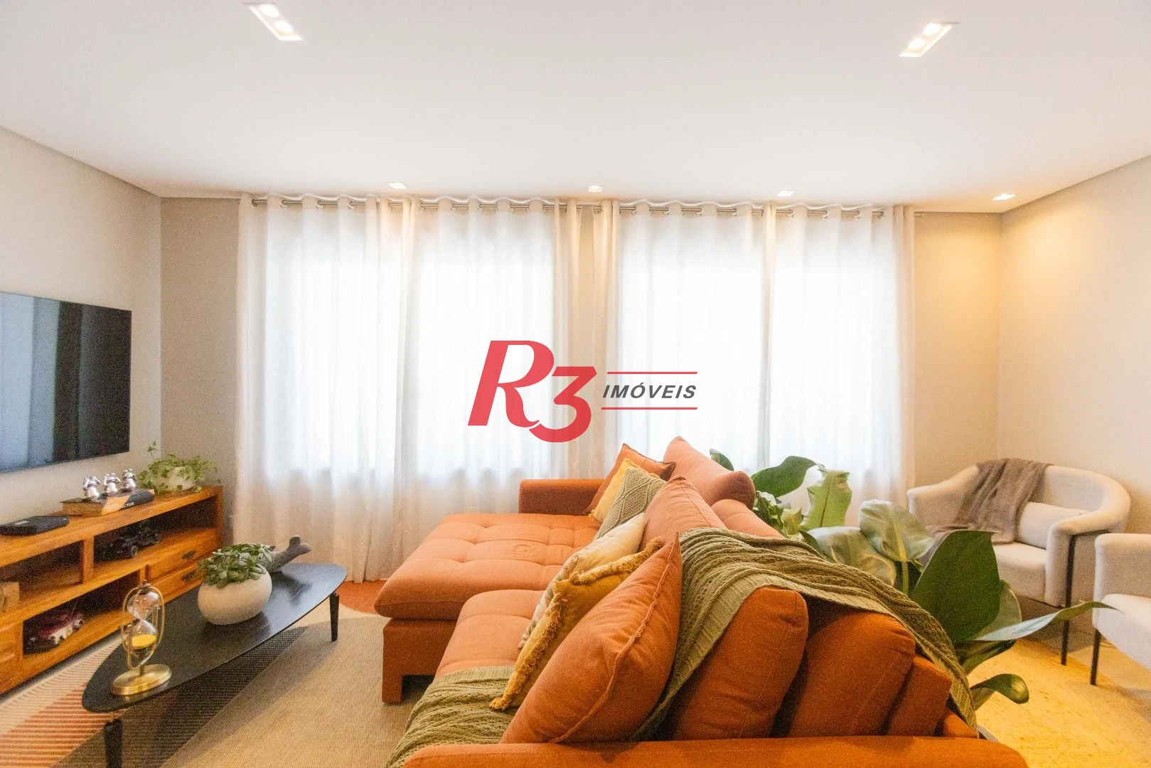 Sobrado com 3 dormitórios à venda, 290 m² por R$ 3.990.000,00 - Ponta da Praia - Santos/SP