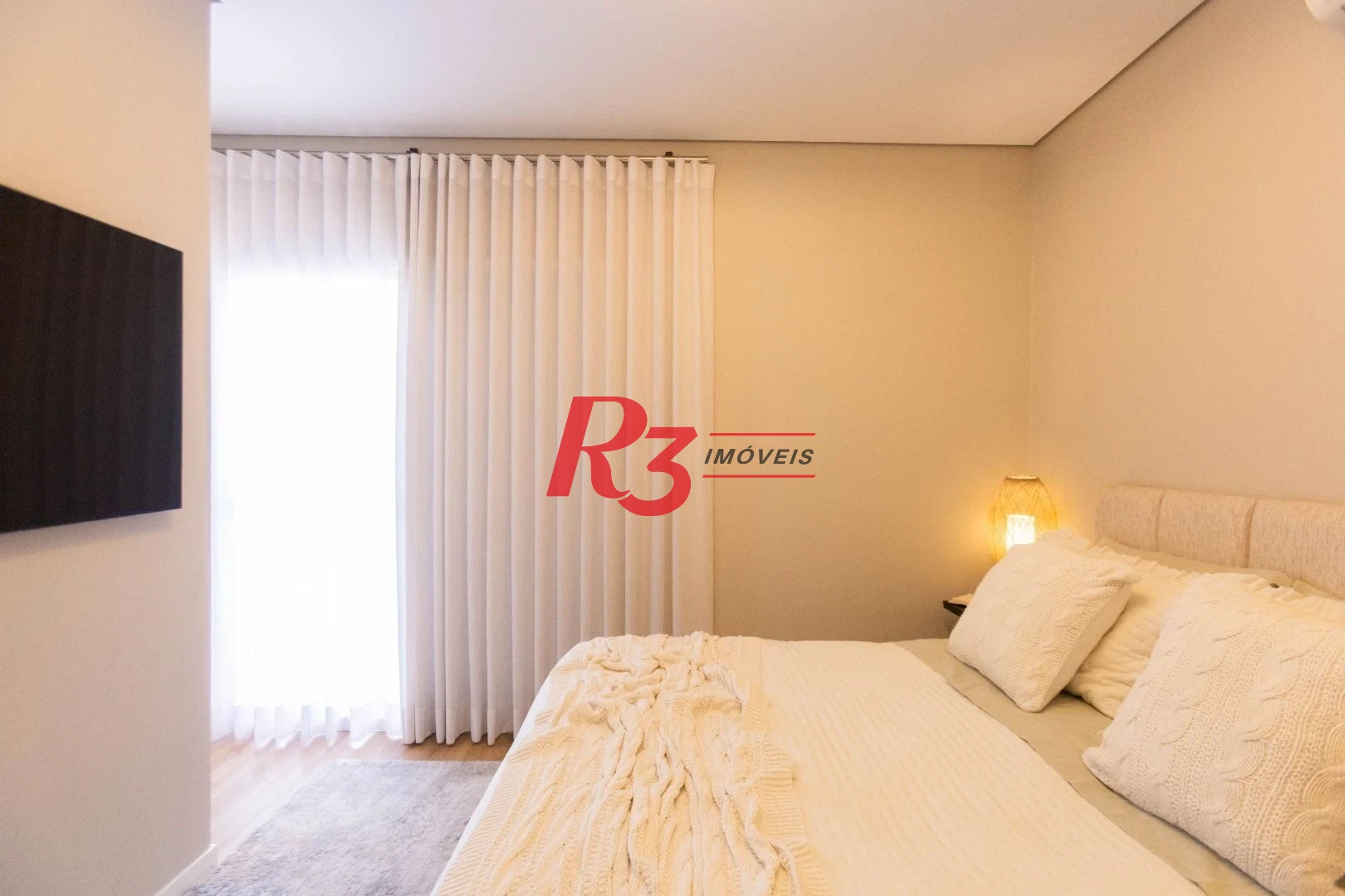 Sobrado com 3 dormitórios à venda, 290 m² por R$ 3.990.000,00 - Ponta da Praia - Santos/SP