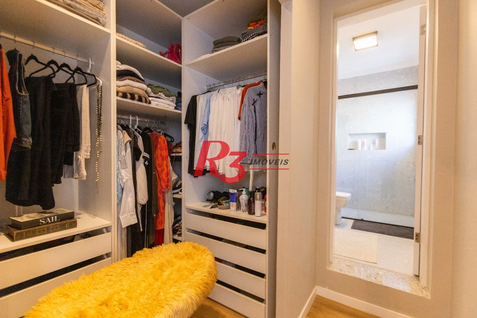 Sobrado com 3 dormitórios à venda, 290 m² por R$ 3.990.000,00 - Ponta da Praia - Santos/SP