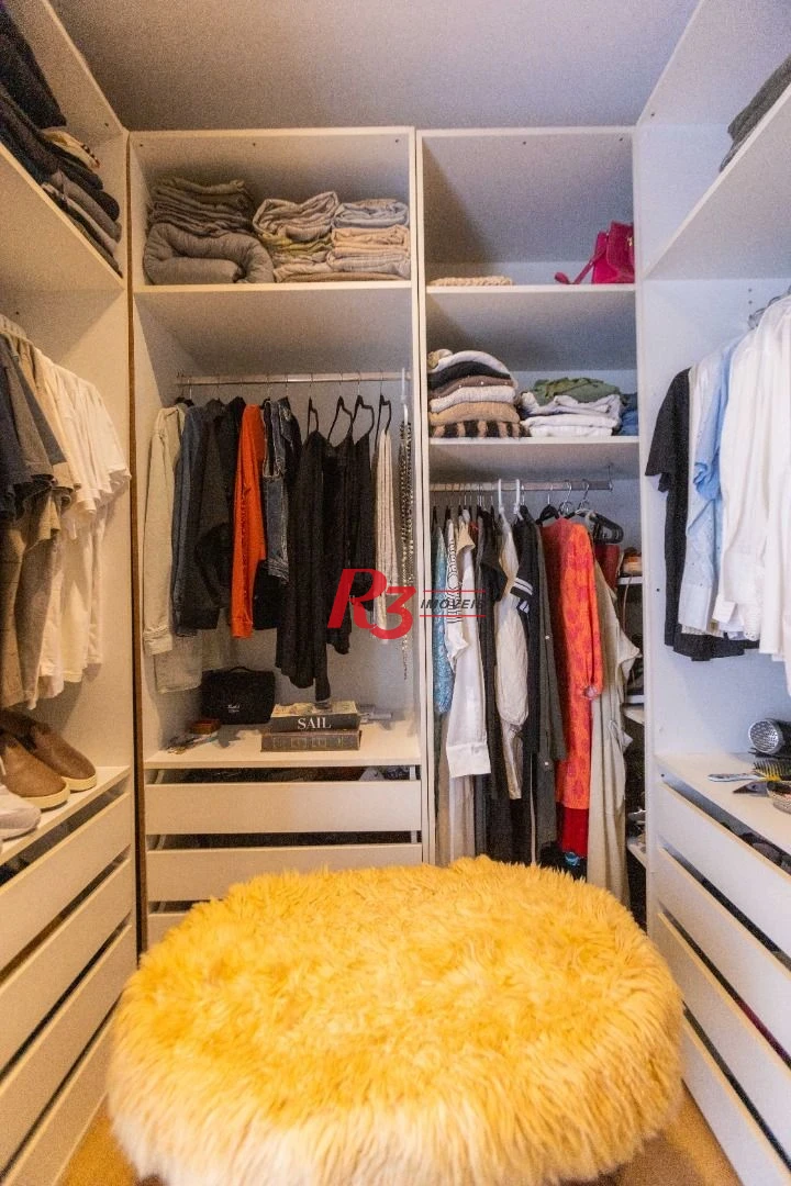 Sobrado com 3 dormitórios à venda, 290 m² por R$ 3.990.000,00 - Ponta da Praia - Santos/SP
