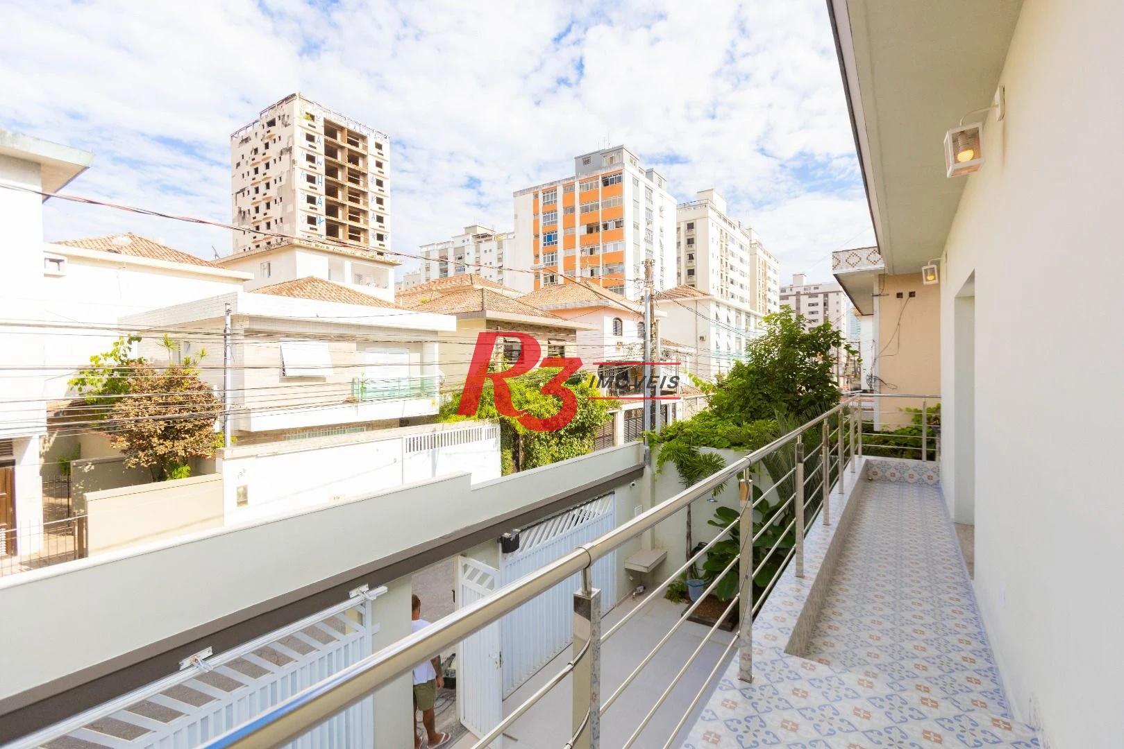 Sobrado com 3 dormitórios à venda, 290 m² por R$ 3.990.000,00 - Ponta da Praia - Santos/SP