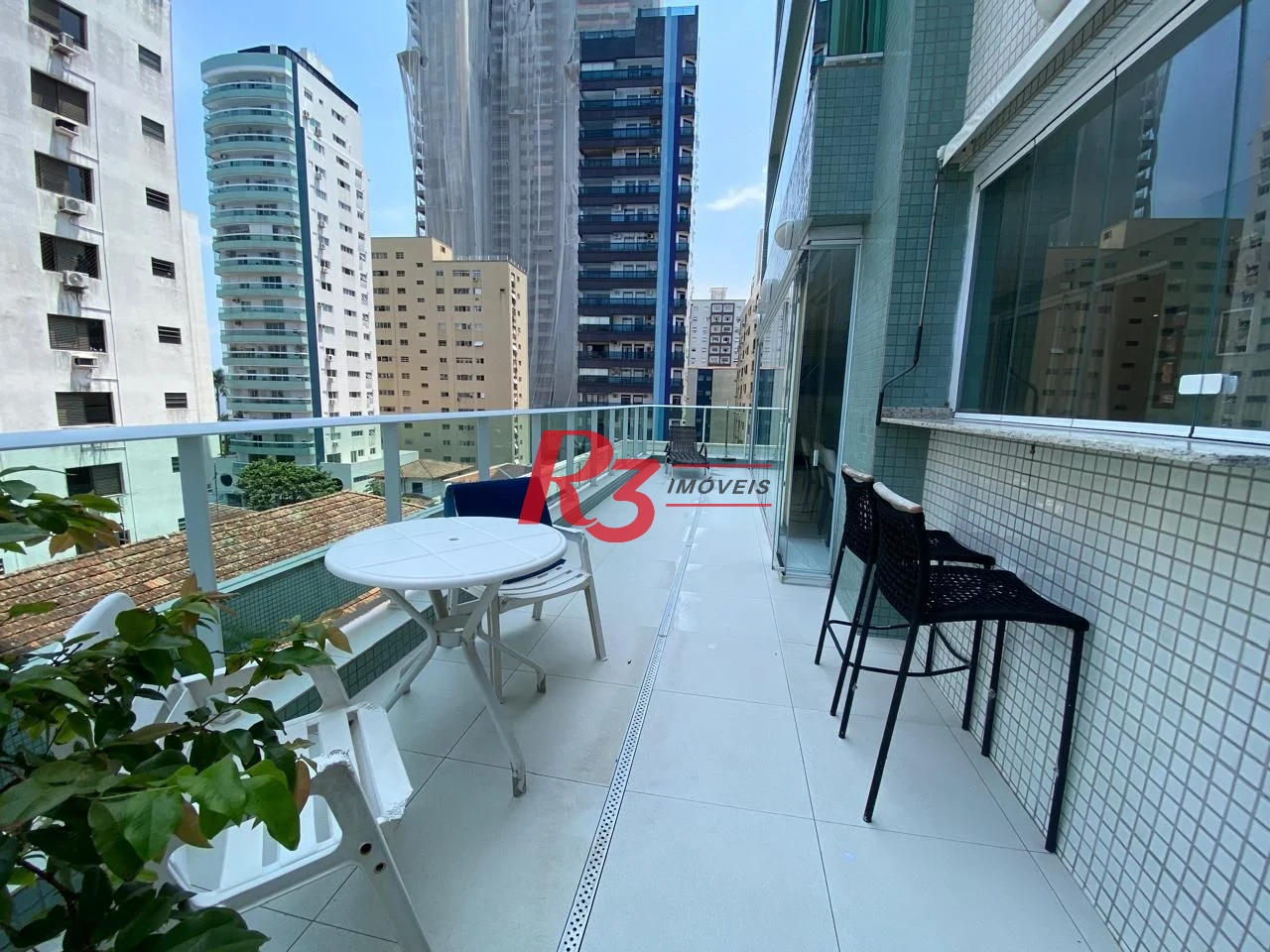 Apartamento Garden com 2 dormitórios à venda, 120 m² por R$ 1.700.000,00 - Ponta da Praia - Santos/SP