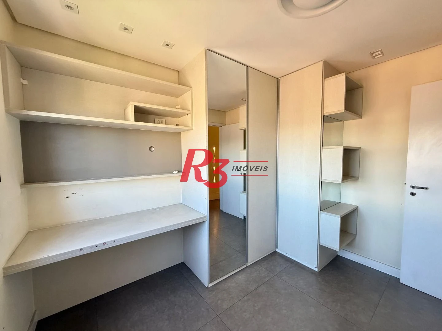 Apartamento para alugar, 86 m² por R$ 6.500,00/mês - Macuco - Santos/SP