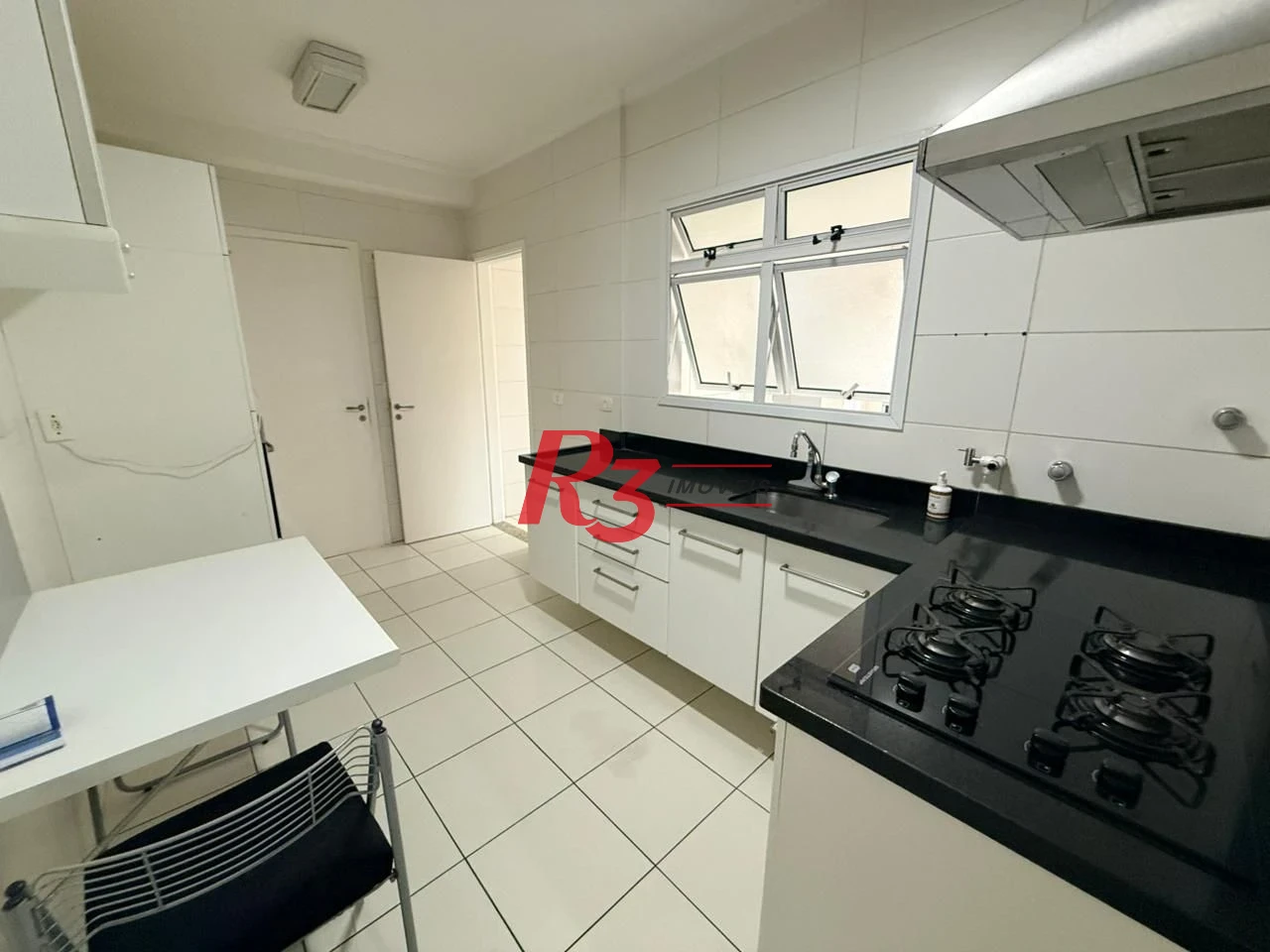 Apartamento com 3 dormitórios para alugar, 124 m² por R$ 11.000,02/mês - Boqueirão - Santos/SP