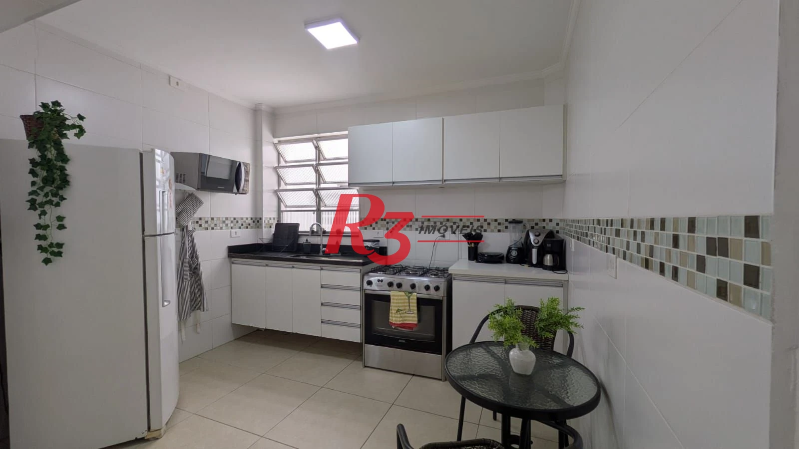 Apartamento com 1 dormitório para alugar, 55 m² por R$ 3.500,00/mês - José Menino - Santos/SP