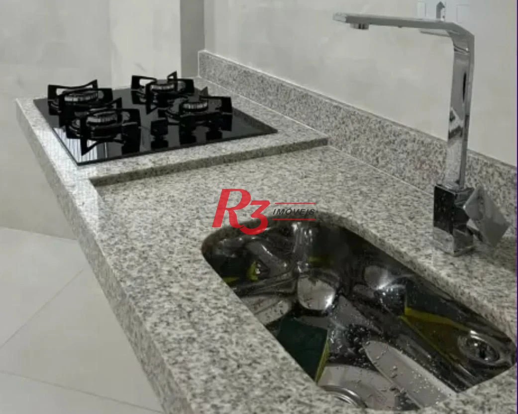 Apartamento com 2 dormitórios à venda, 74 m² por R$ 310.000,00 - Saboó - Santos/SP