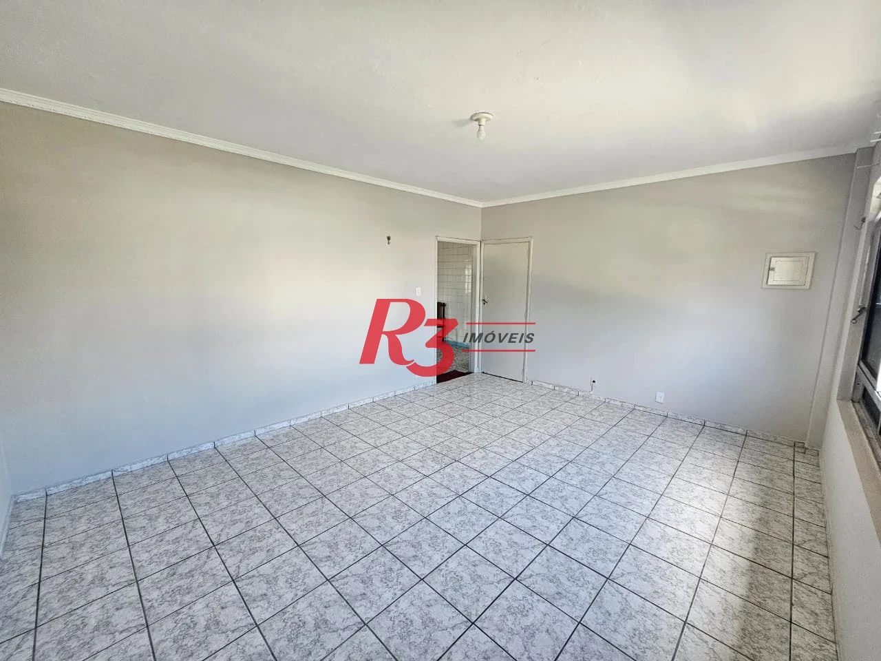 Apartamento com 2 dormitórios à venda, 84 m² por R$ 300.000,00 - Centro - São Vicente/SP