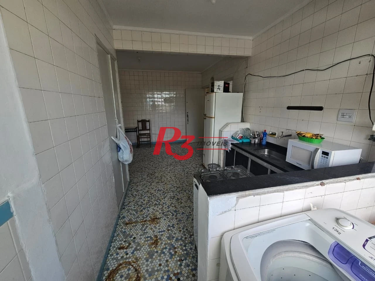 Apartamento com 2 dormitórios à venda, 84 m² por R$ 300.000,00 - Centro - São Vicente/SP
