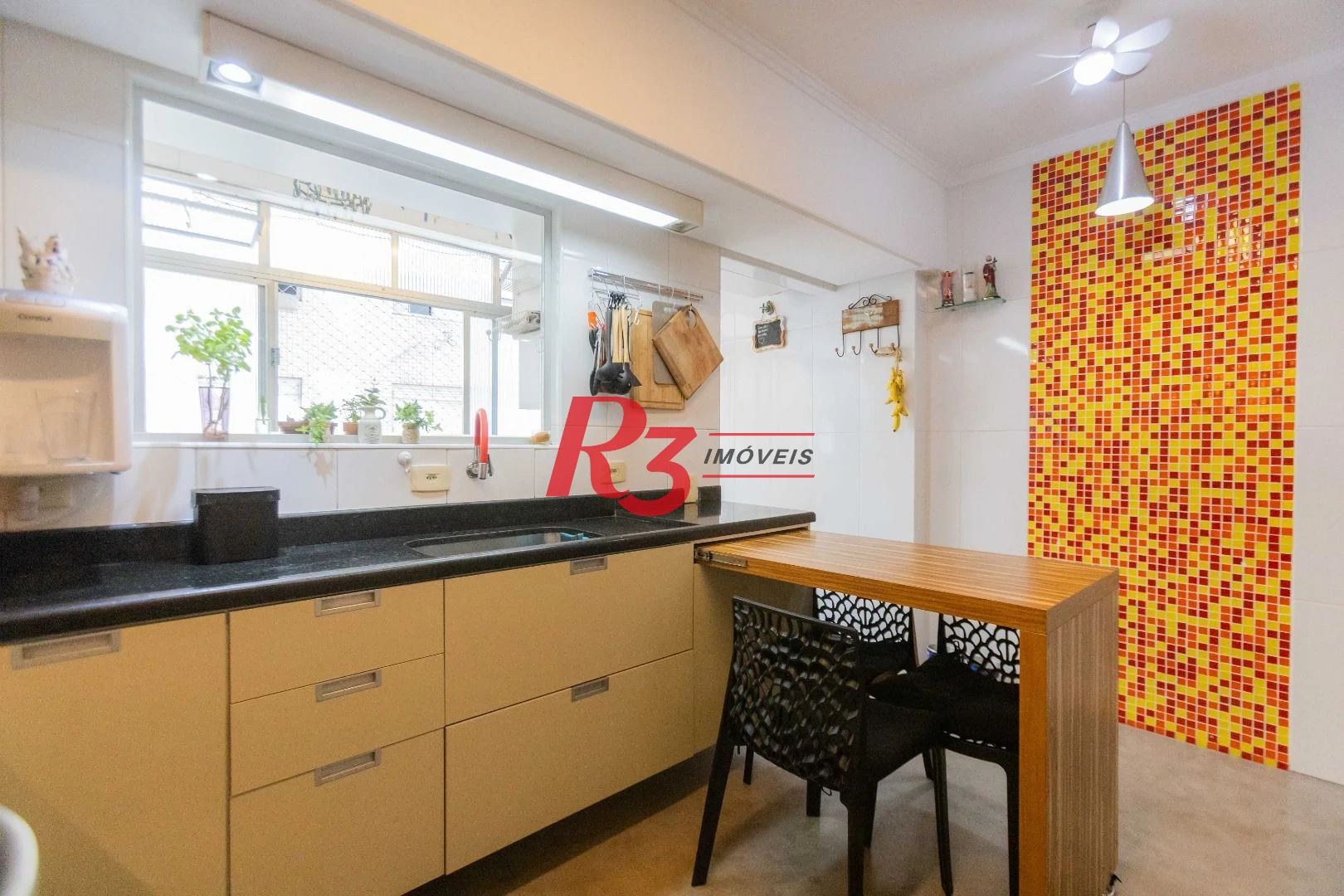 Apartamento à venda, 97 m² por R$ 695.000,00 - José Menino - Santos/SP