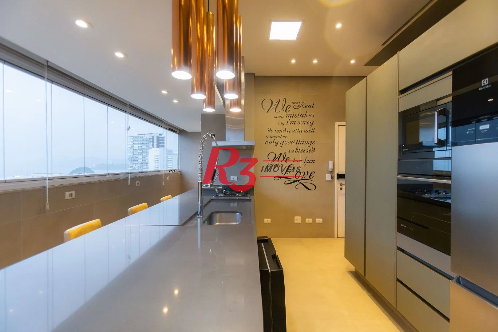 Cobertura com 3 dormitórios, 350 m² - venda por R$ 5.500.000,00 ou aluguel por R$ 42.050,00/mês - Gonzaga - Santos/SP