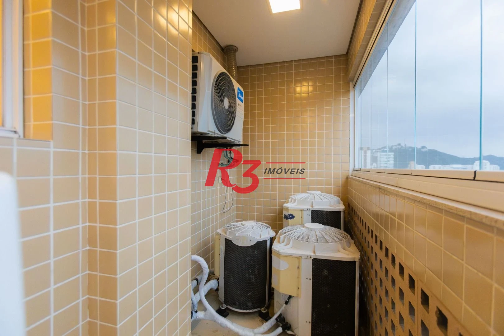 Cobertura com 3 dormitórios, 350 m² - venda por R$ 5.500.000,00 ou aluguel por R$ 42.050,00/mês - Gonzaga - Santos/SP