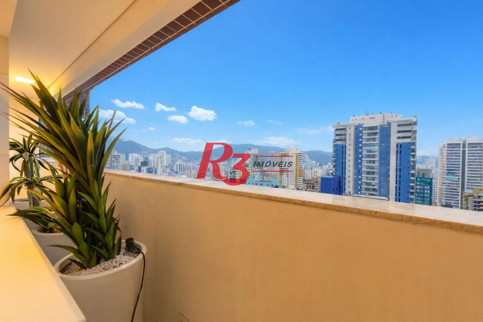 Cobertura com 3 dormitórios, 350 m² - venda por R$ 5.500.000,00 ou aluguel por R$ 42.050,00/mês - Gonzaga - Santos/SP