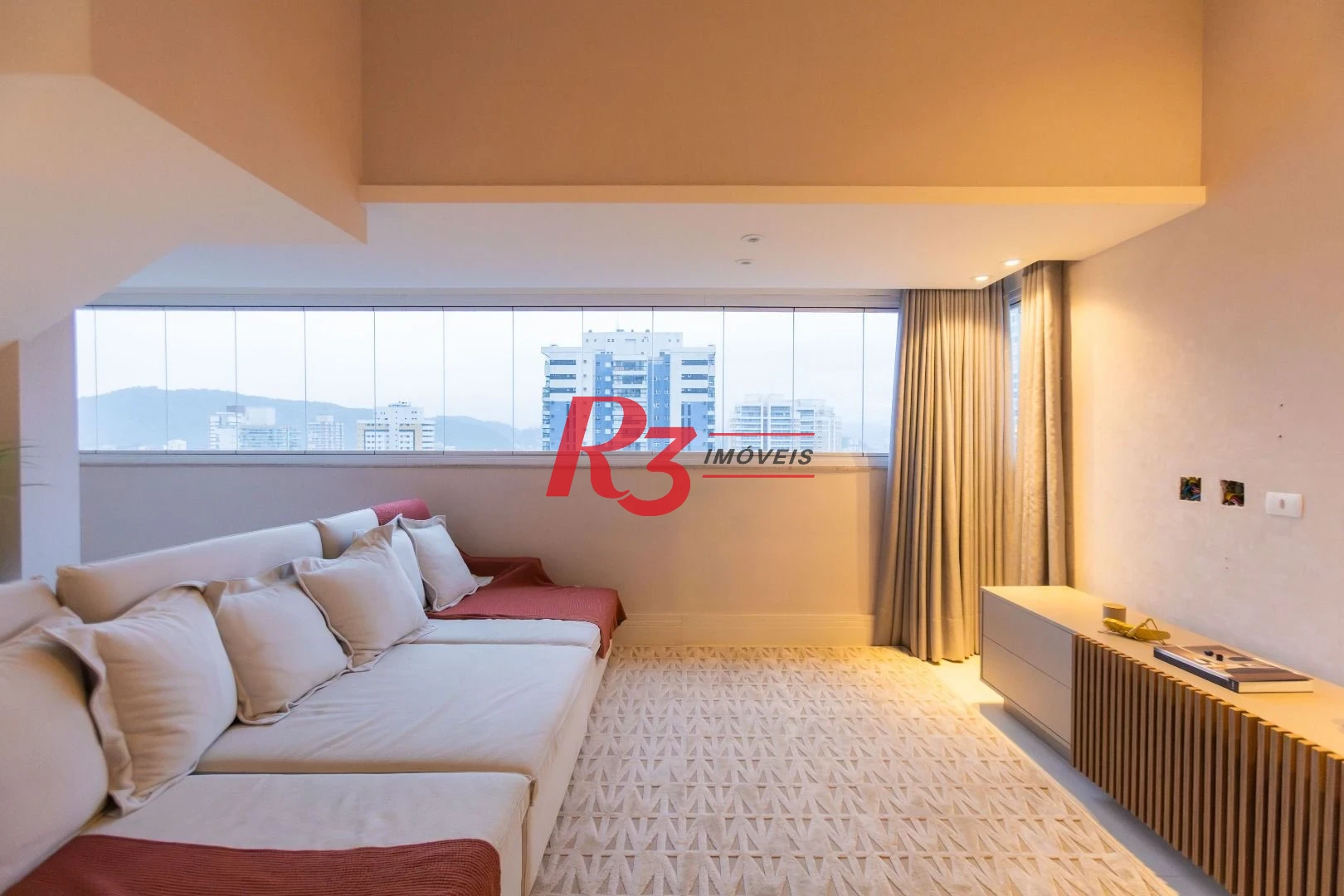 Cobertura com 3 dormitórios, 350 m² - venda por R$ 5.500.000,00 ou aluguel por R$ 42.050,00/mês - Gonzaga - Santos/SP