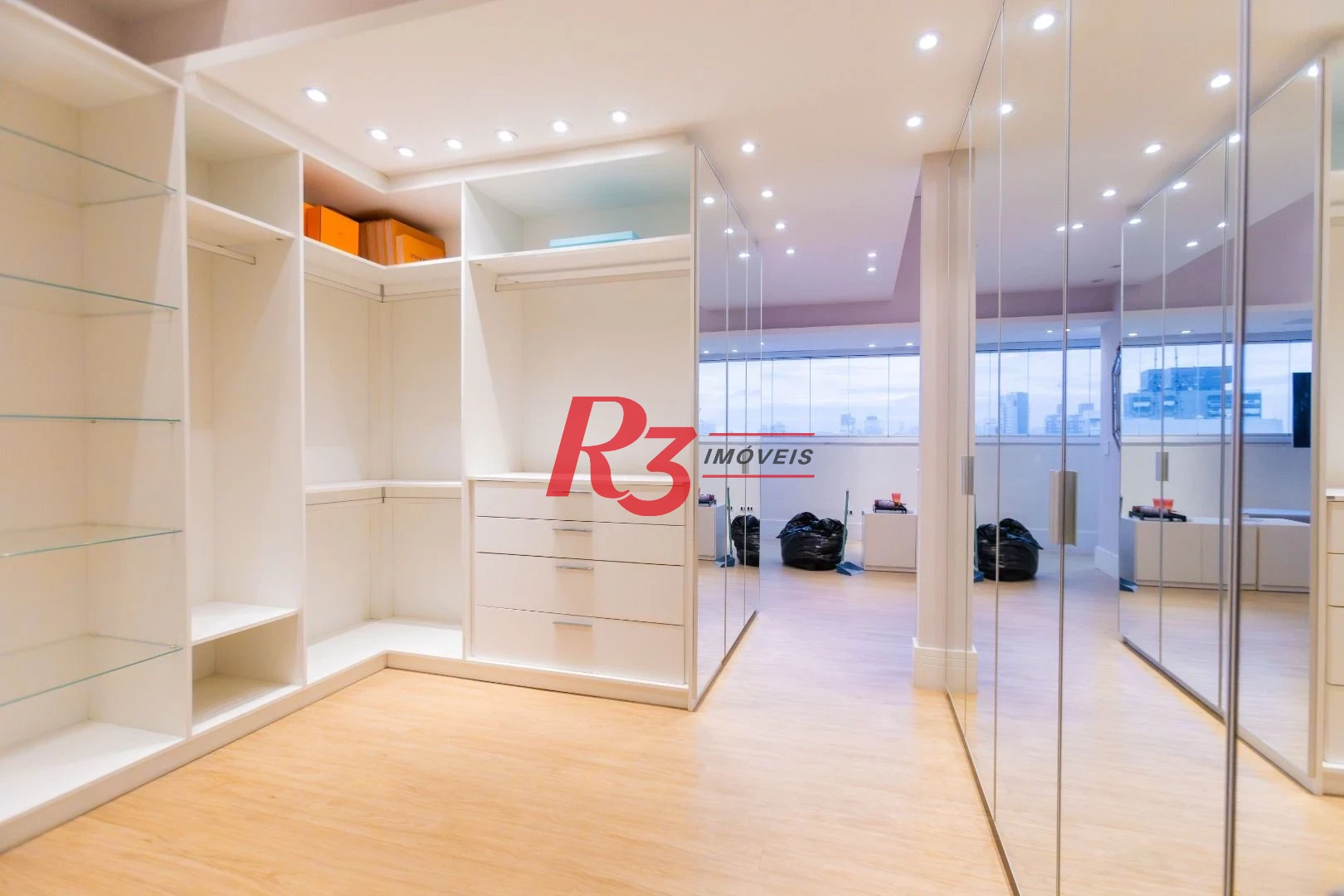 Cobertura com 3 dormitórios, 350 m² - venda por R$ 5.500.000,00 ou aluguel por R$ 42.050,00/mês - Gonzaga - Santos/SP