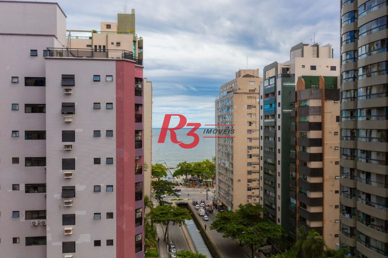 Apartamento com 3 dormitórios à venda, 116 m² por R$ 2.200.000,00 - Embaré - Santos/SP