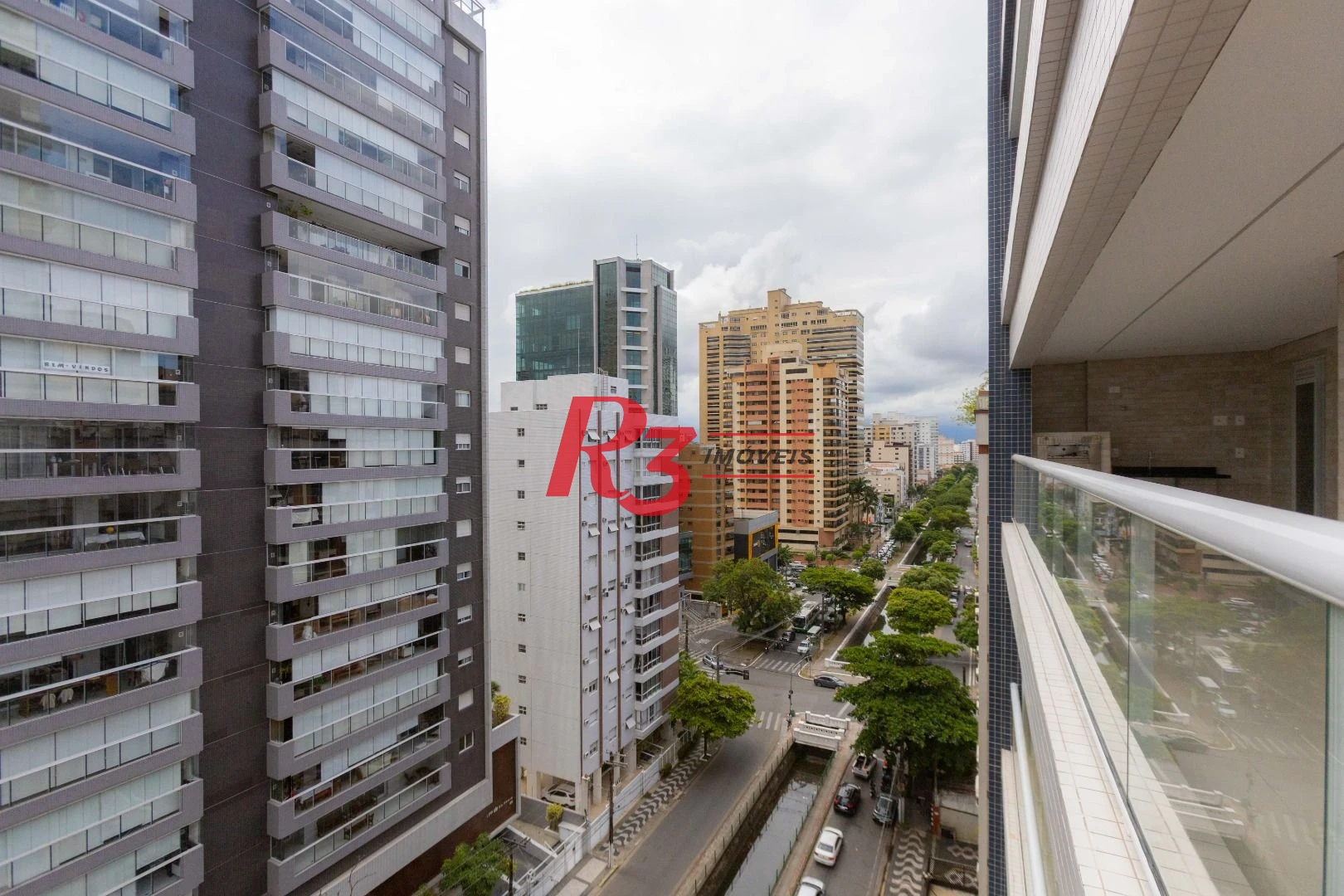 Apartamento com 3 dormitórios à venda, 116 m² por R$ 2.200.000,00 - Embaré - Santos/SP
