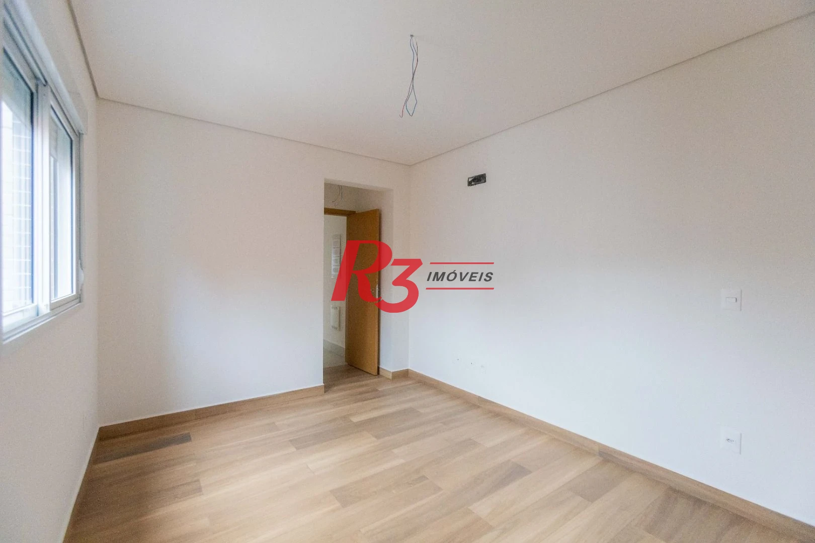 Apartamento com 3 dormitórios à venda, 116 m² por R$ 2.200.000,00 - Embaré - Santos/SP
