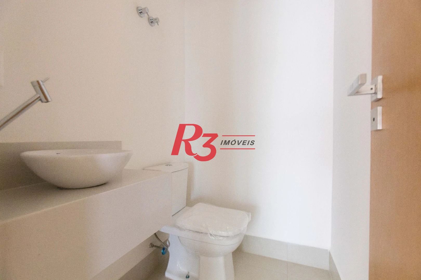 Apartamento com 3 dormitórios à venda, 116 m² por R$ 2.200.000,00 - Embaré - Santos/SP