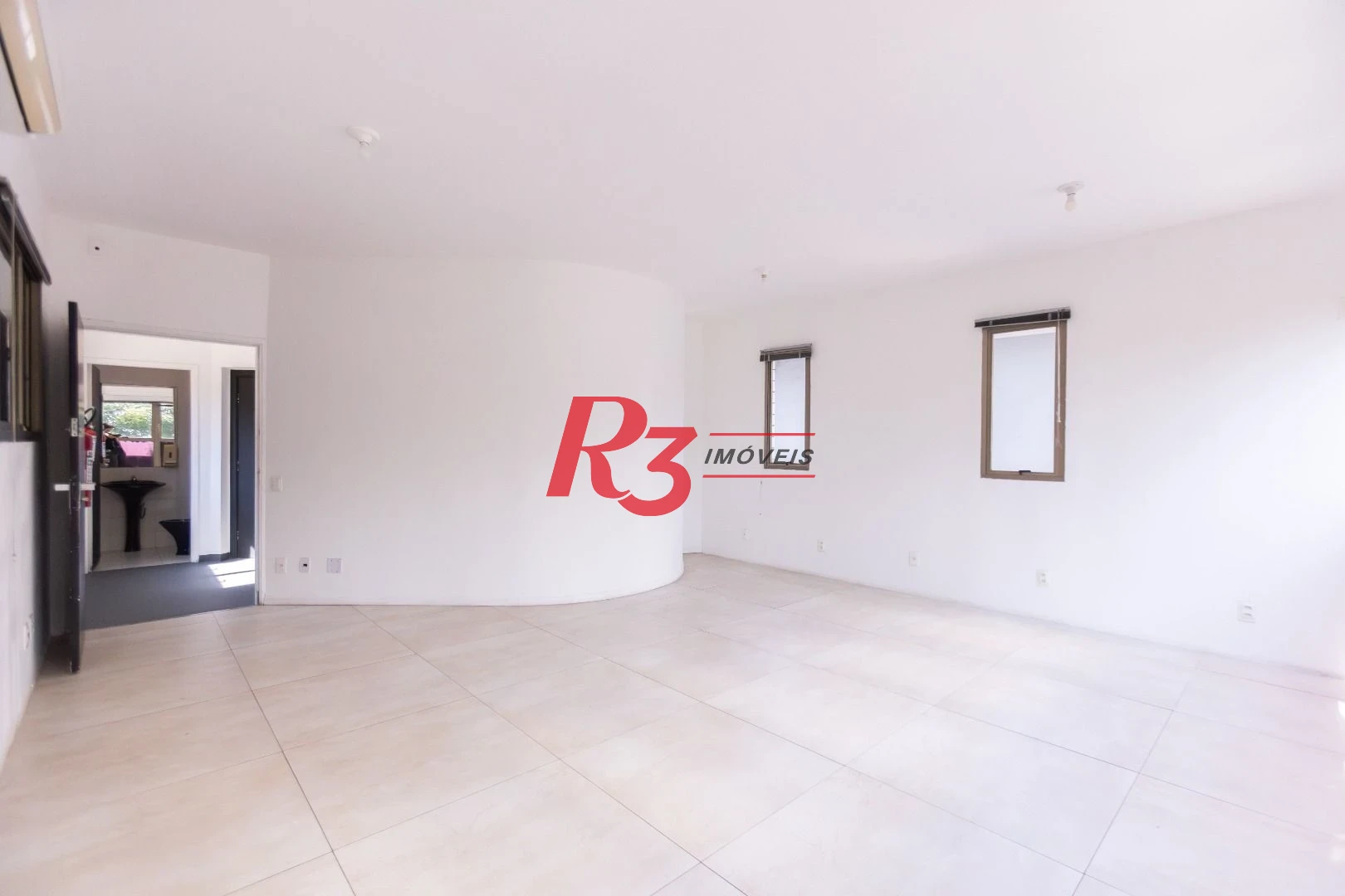 Loja para alugar, 340 m² por R$ 30.000,00/mês - Gonzaga - Santos/SP