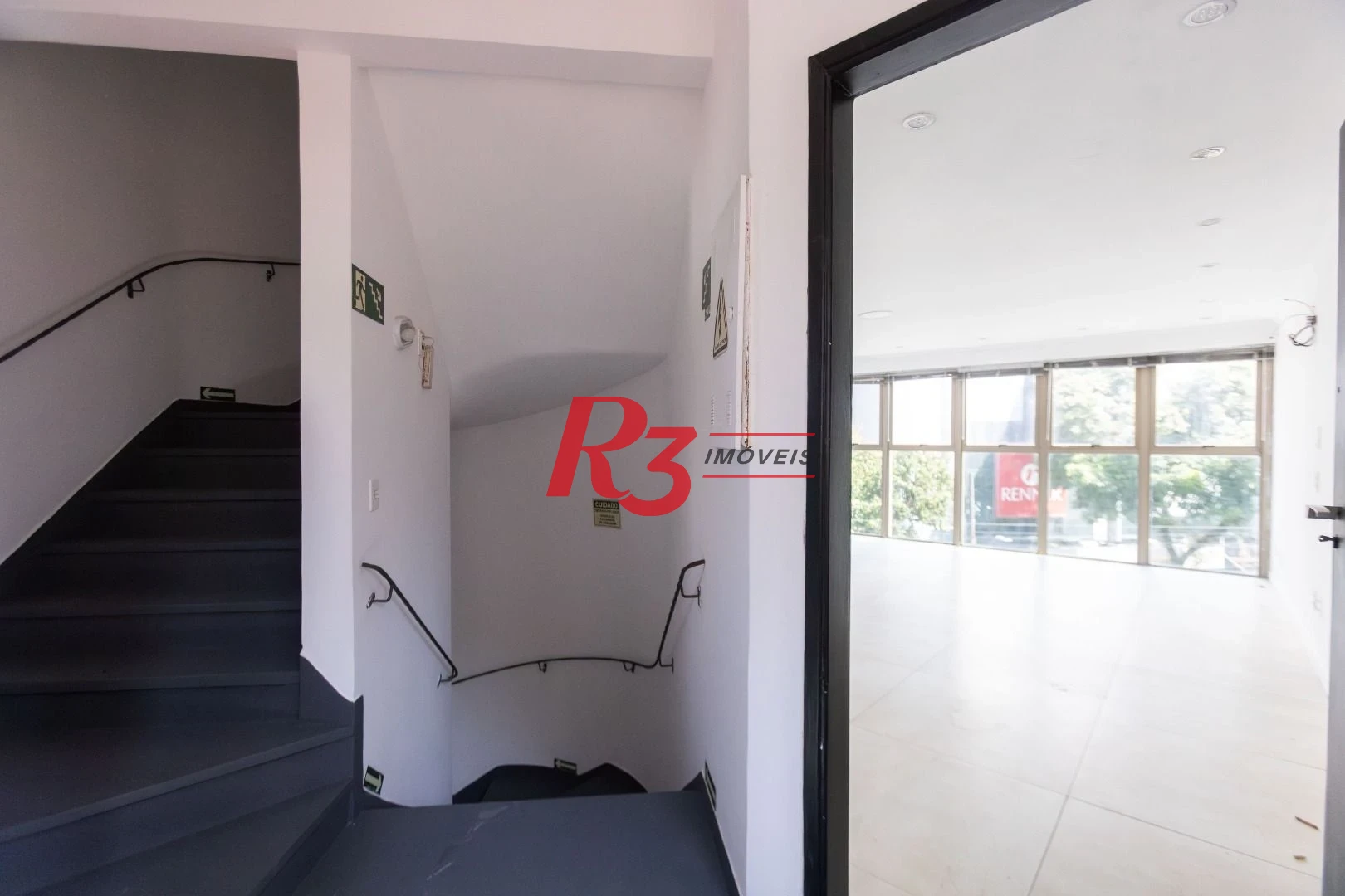 Loja para alugar, 340 m² por R$ 30.000,00/mês - Gonzaga - Santos/SP