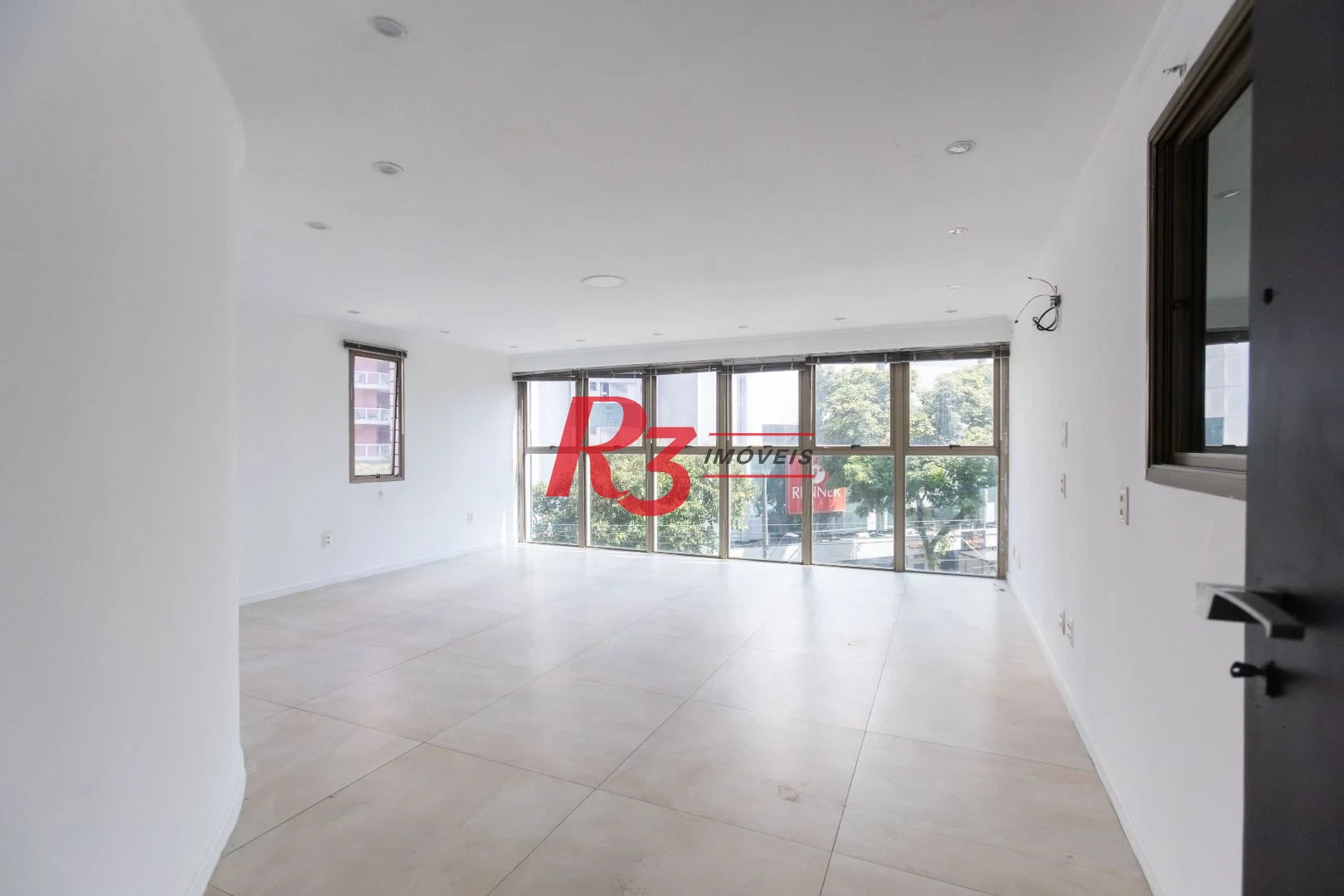 Loja para alugar, 340 m² por R$ 30.000,00/mês - Gonzaga - Santos/SP
