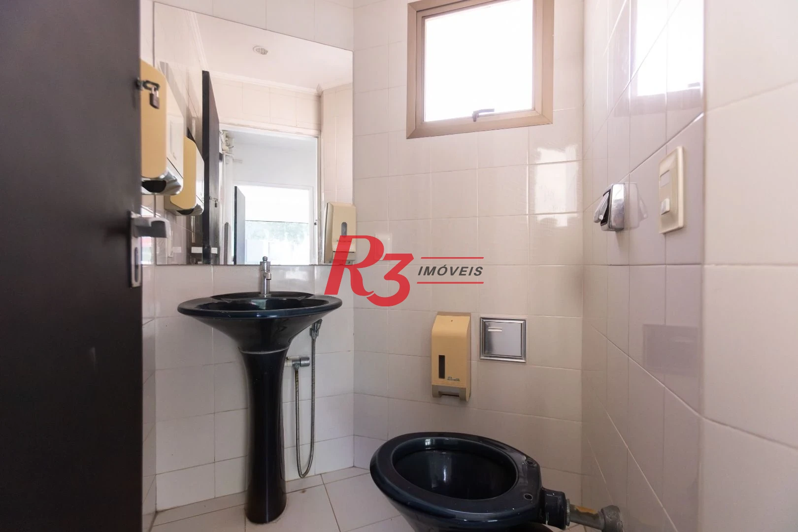 Loja para alugar, 340 m² por R$ 30.000,00/mês - Gonzaga - Santos/SP