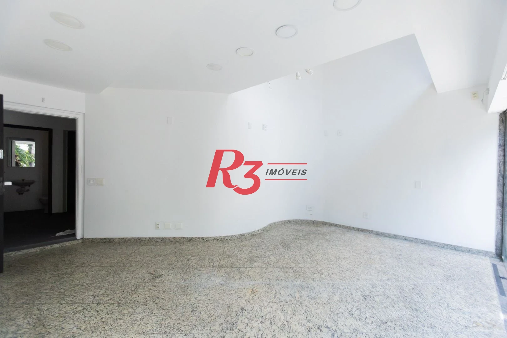 Loja para alugar, 340 m² por R$ 30.000,00/mês - Gonzaga - Santos/SP