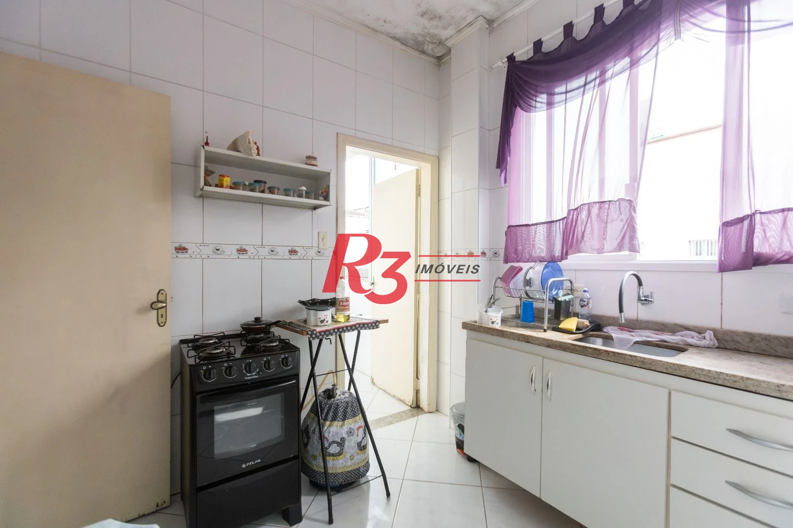 Apartamento com 2 dormitórios à venda, 90 m² por R$ 370.000,00 - Vila Nova - Santos/SP
