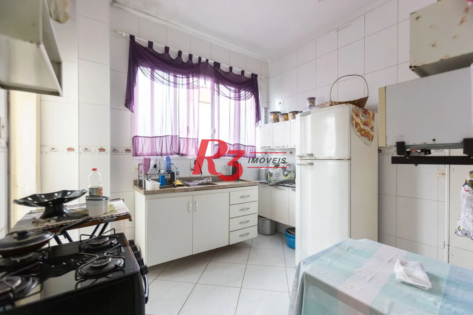 Apartamento com 2 dormitórios à venda, 90 m² por R$ 370.000,00 - Vila Nova - Santos/SP