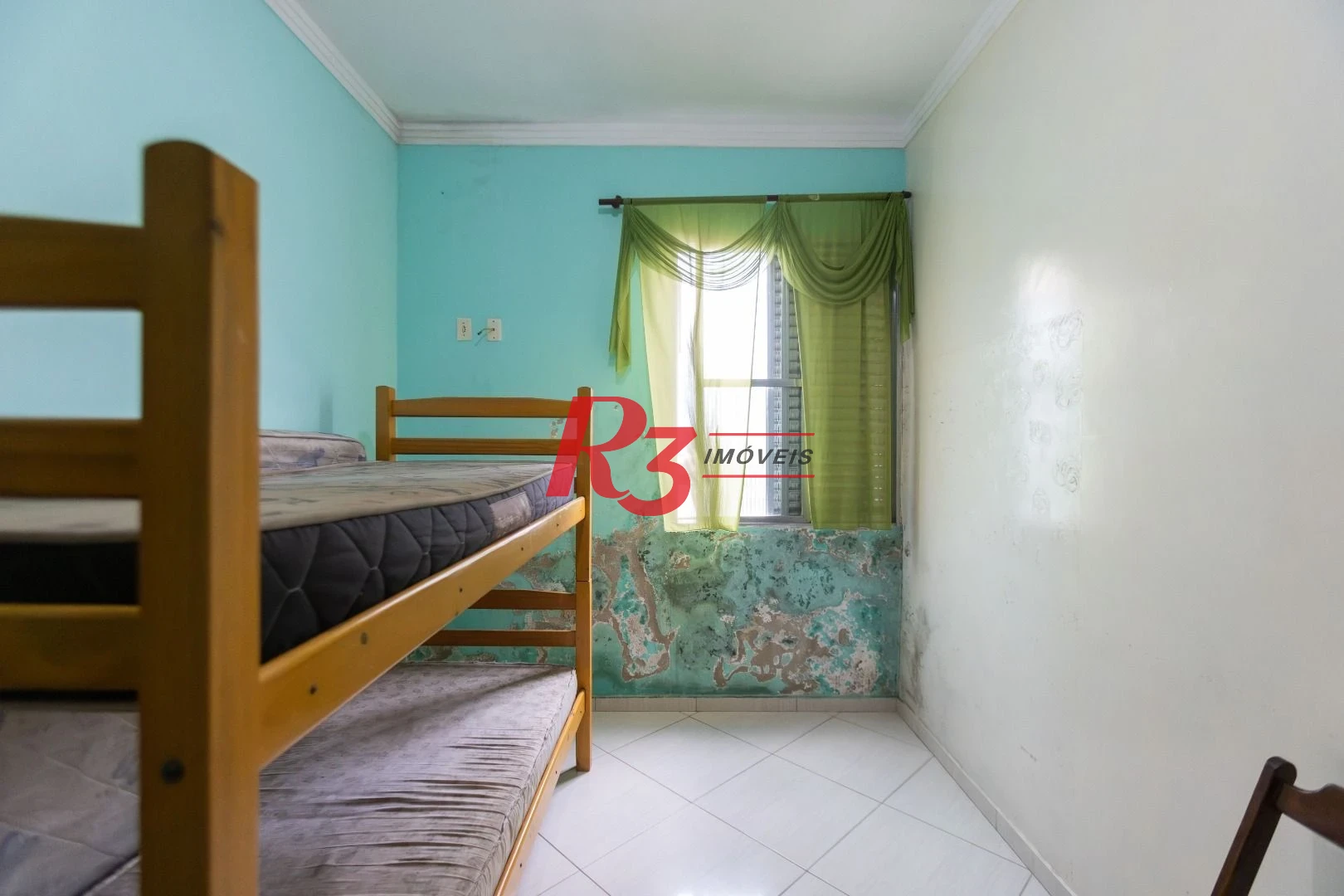 Apartamento com 2 dormitórios à venda, 90 m² por R$ 370.000,00 - Vila Nova - Santos/SP
