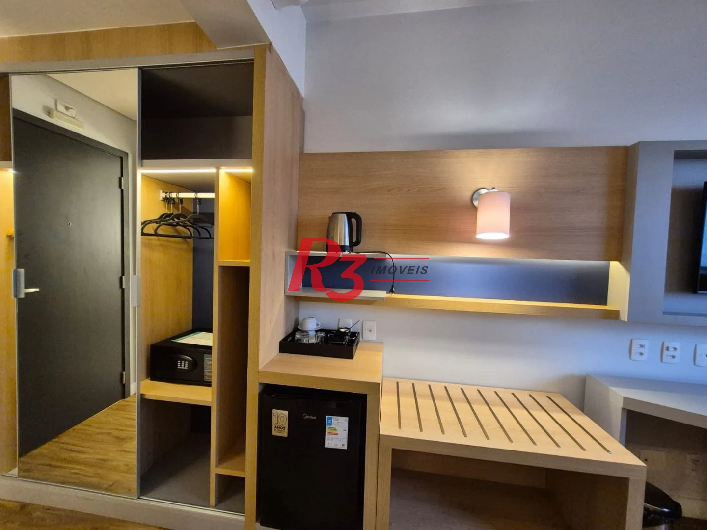 Studio com 1 dormitório à venda, 24 m² por R$ 373.000,00 - Gonzaga - Santos/SP