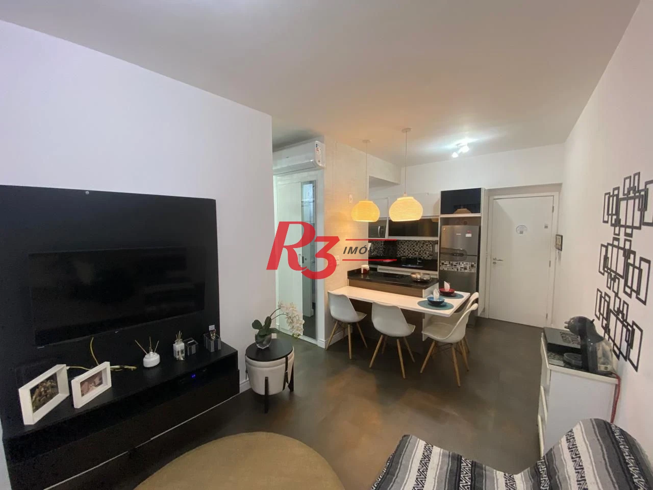 Apartamento com 1 dormitório à venda, 45 m² por R$ 850.000,00 - Pompéia - Santos/SP