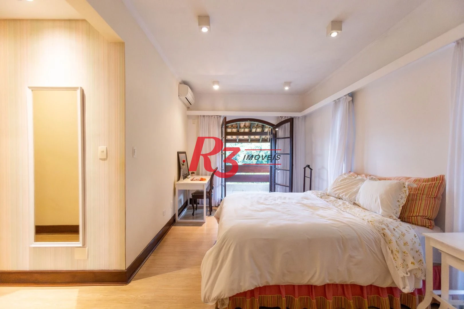 Casa à venda, 520 m² por R$ 6.990.000,00 - Morro Santa Terezinha - Santos/SP