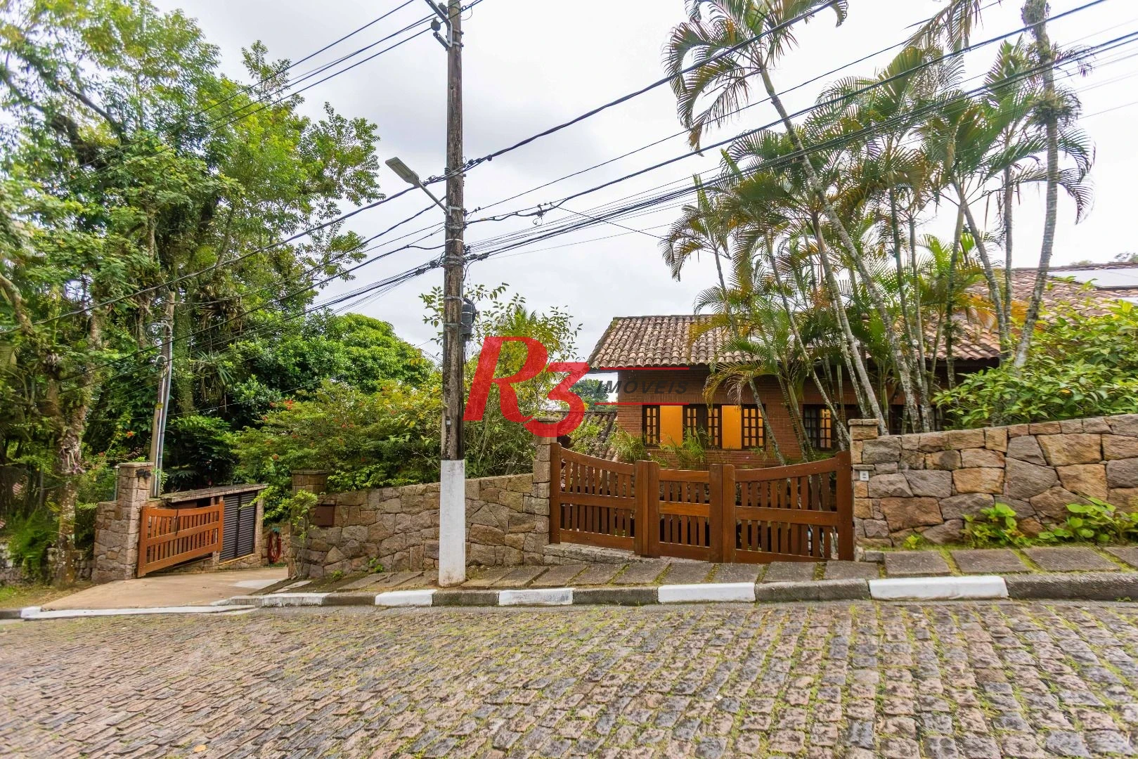 Casa à venda, 520 m² por R$ 6.990.000,00 - Morro Santa Terezinha - Santos/SP