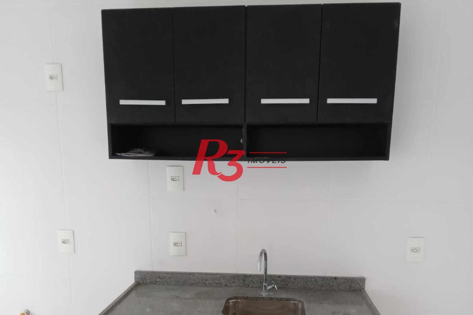 Apartamento com 2 dormitórios à venda, 49 m² por R$ 320.000,00 - Castelo - Santos/SP