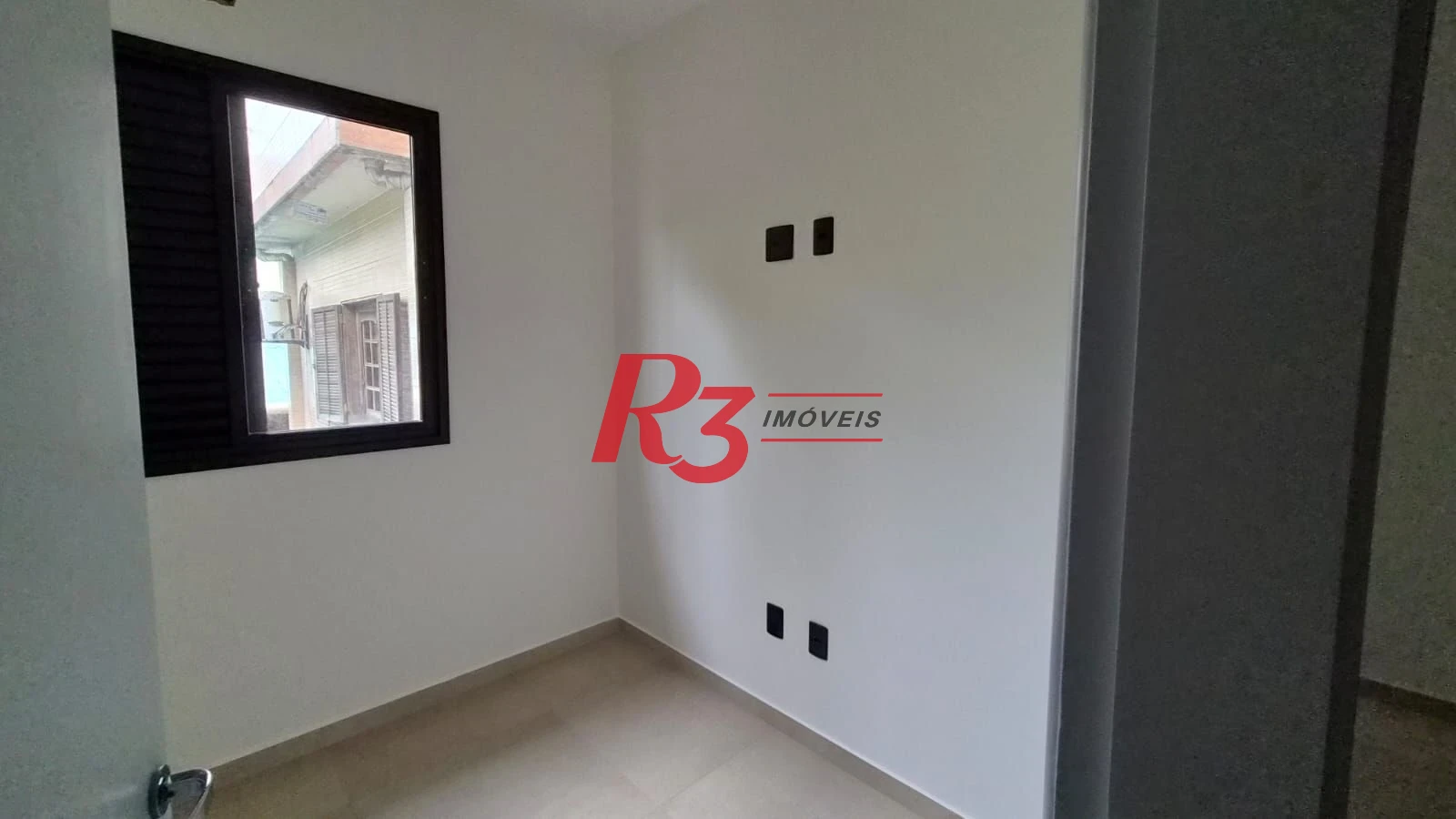 Village com 2 dormitórios, 65 m² - venda por R$ 450.000,00 ou aluguel por R$ 3.200,00/mês - Macuco - Santos/SP