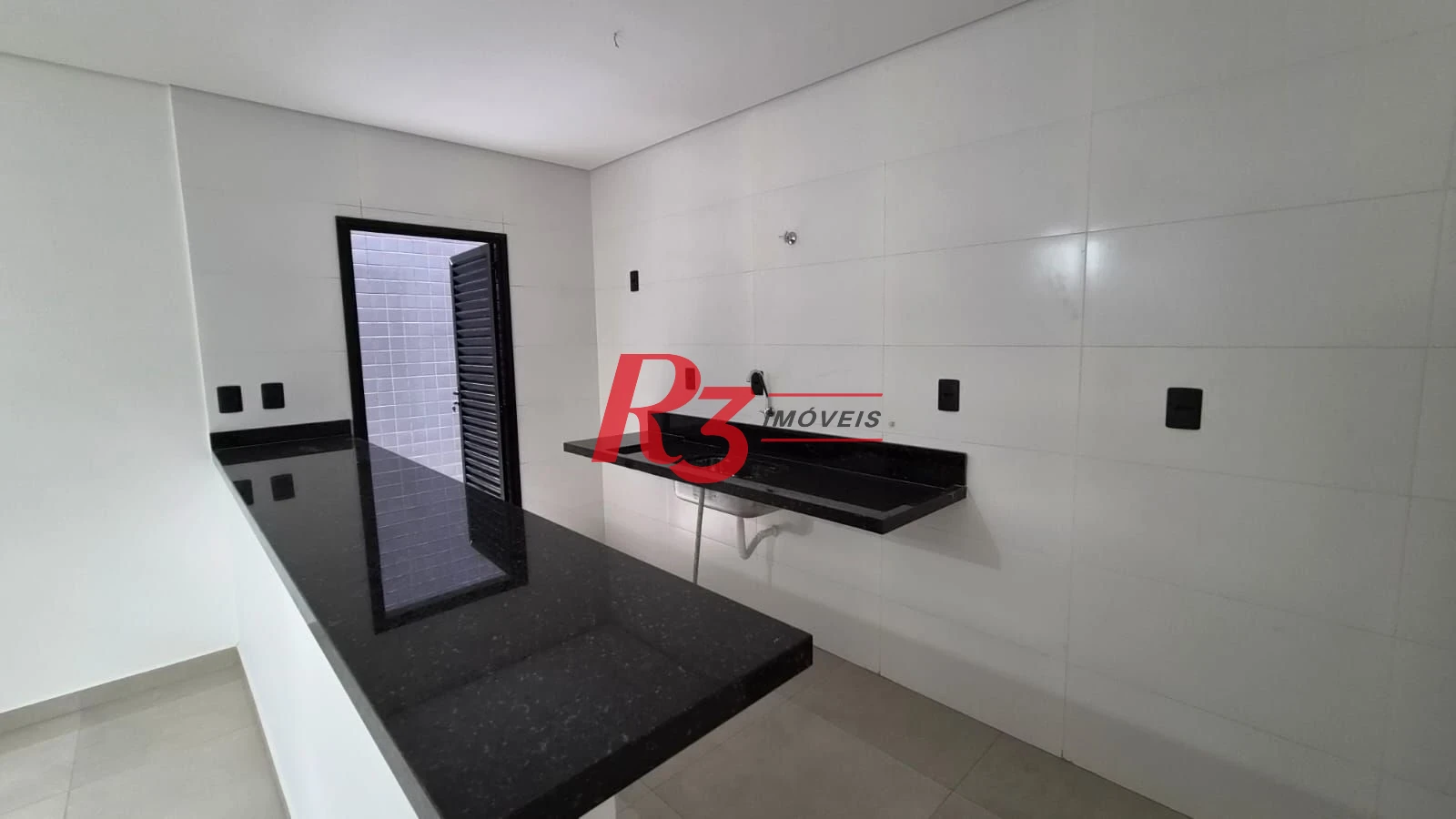 Village com 2 dormitórios, 65 m² - venda por R$ 450.000,00 ou aluguel por R$ 3.200,00/mês - Macuco - Santos/SP