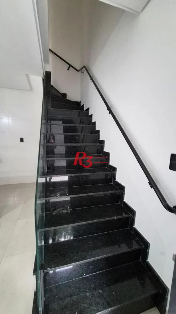 Village com 2 dormitórios, 65 m² - venda por R$ 450.000,00 ou aluguel por R$ 3.200,00/mês - Macuco - Santos/SP