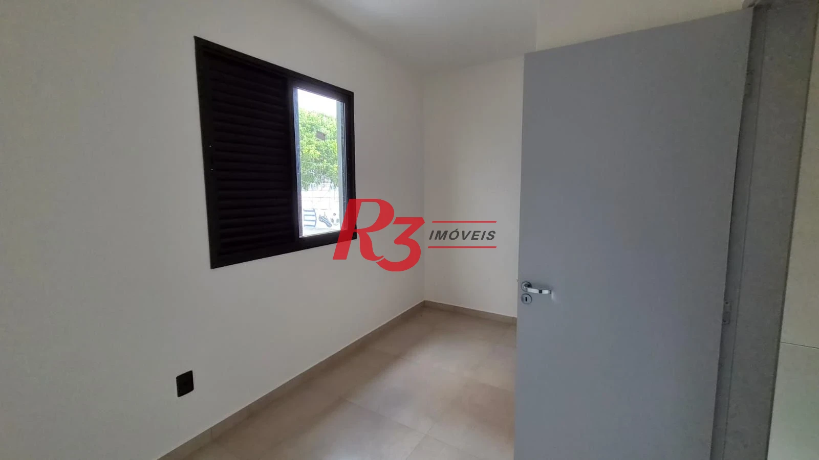 Village com 2 dormitórios à venda, 70 m² por R$ 550.000,00 - Macuco - Santos/SP