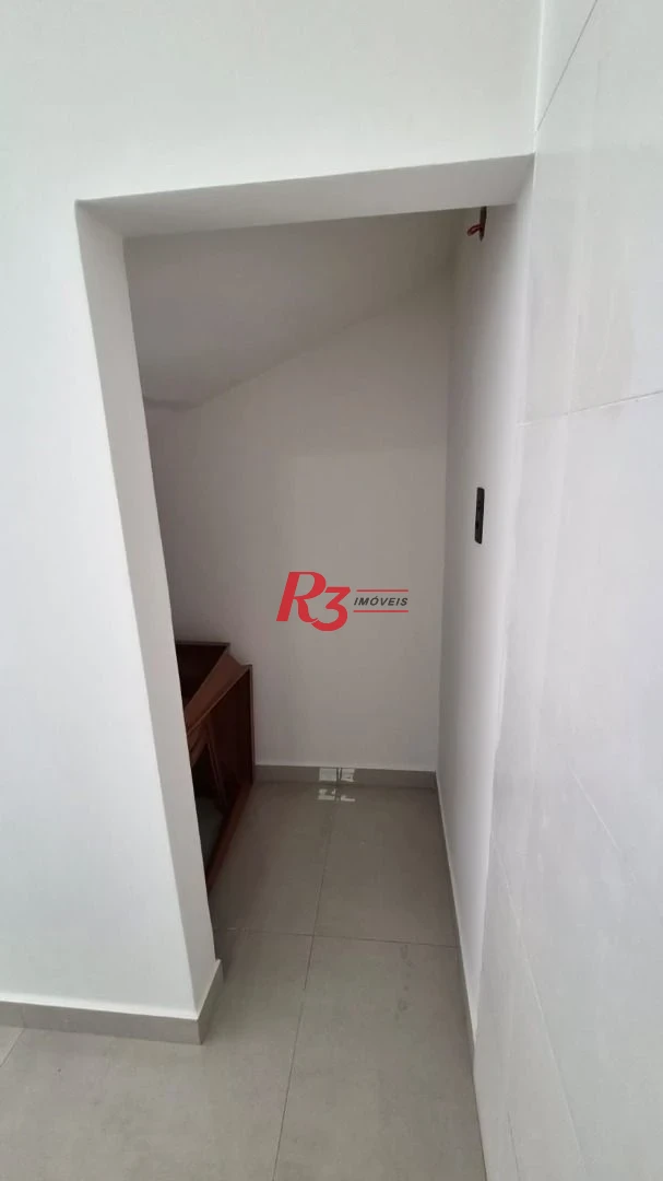 Village com 2 dormitórios à venda, 70 m² por R$ 550.000,00 - Macuco - Santos/SP