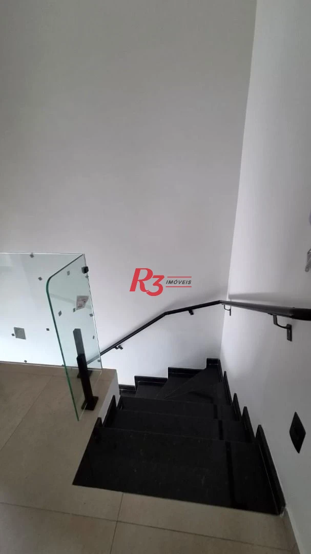 Village com 2 dormitórios à venda, 70 m² por R$ 550.000,00 - Macuco - Santos/SP