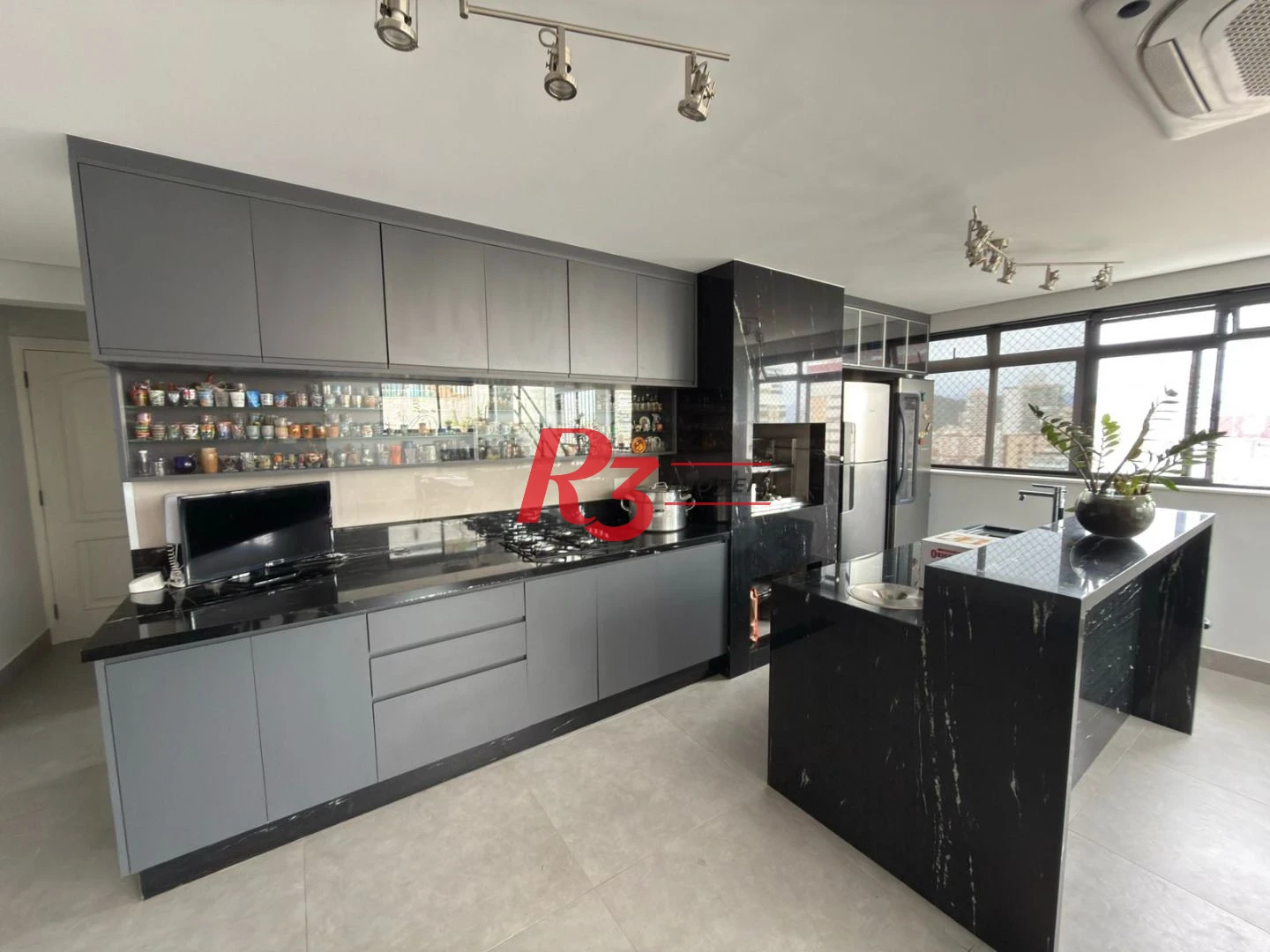 Cobertura à venda, 357 m² por R$ 3.500.000,00 - Pompéia - Santos/SP