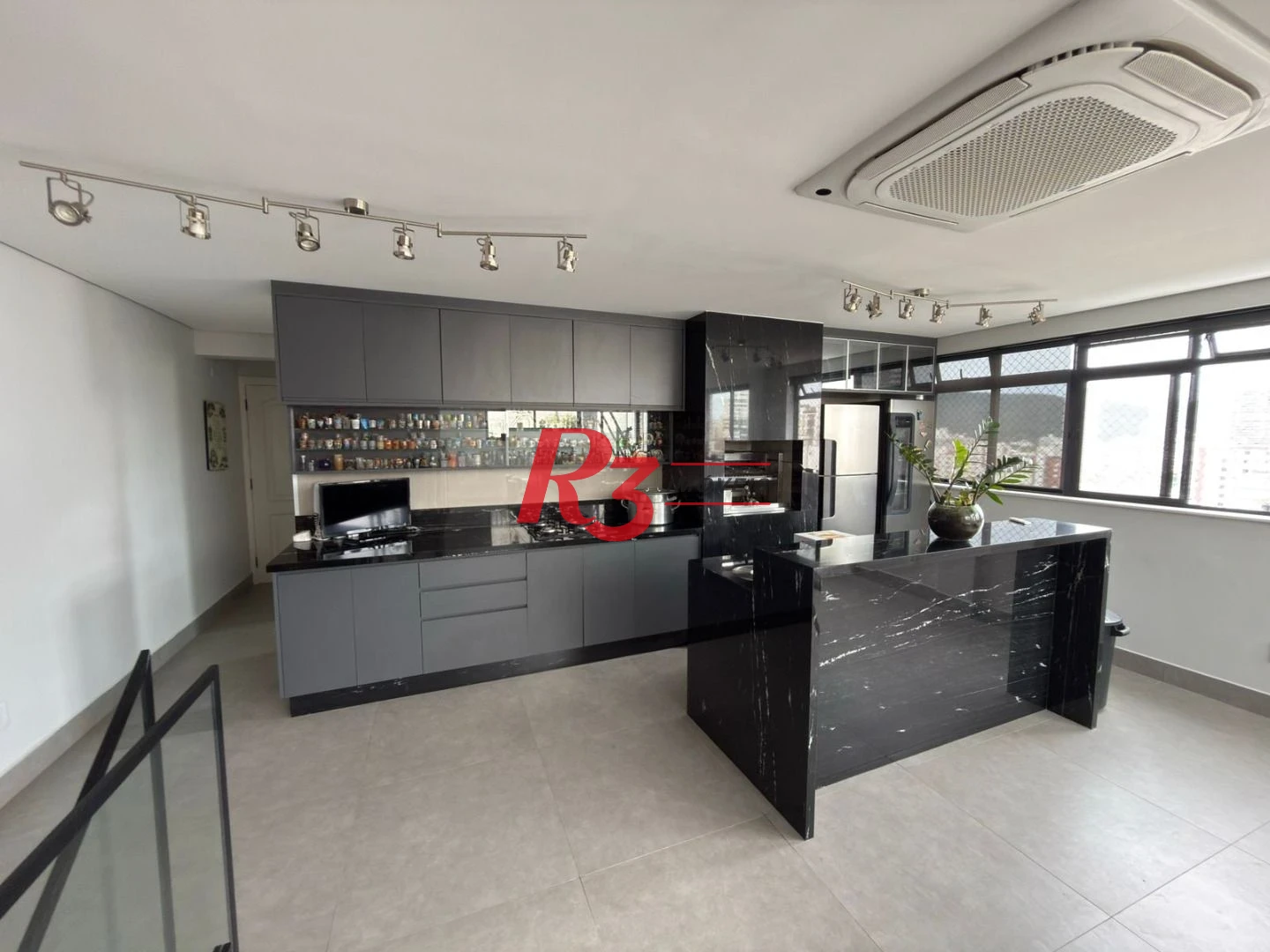 Cobertura à venda, 357 m² por R$ 3.500.000,00 - Pompéia - Santos/SP