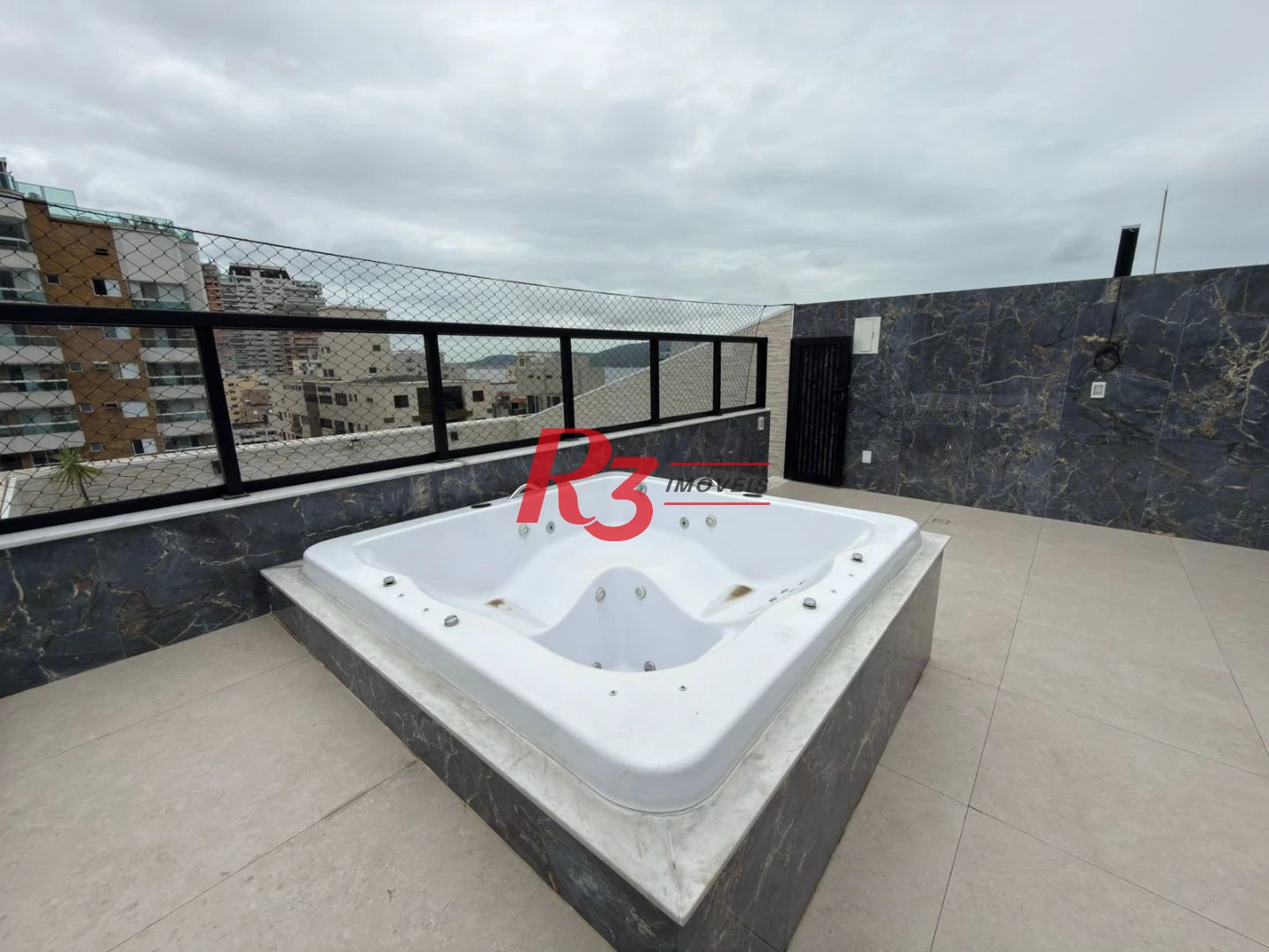Cobertura à venda, 357 m² por R$ 3.500.000,00 - Pompéia - Santos/SP