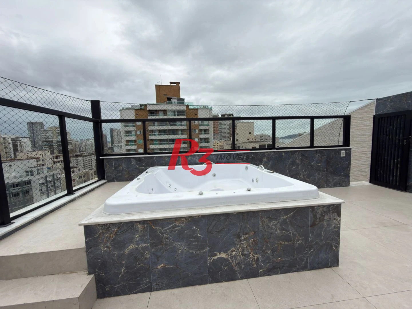 Cobertura à venda, 357 m² por R$ 3.500.000,00 - Pompéia - Santos/SP