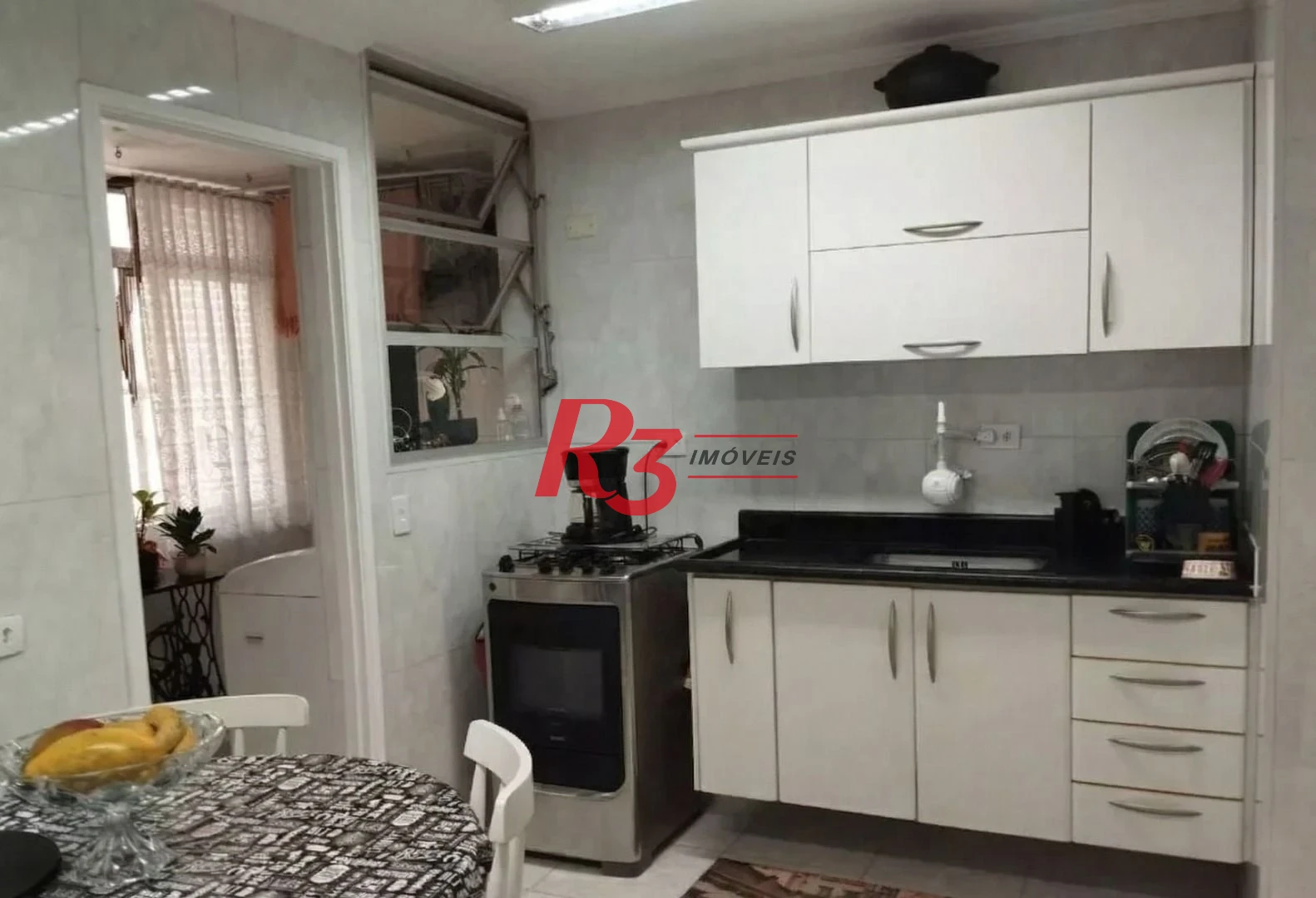 Apartamento com 3 dormitórios à venda, 140 m² por R$ 1.100.000,00 - Pompéia - Santos/SP