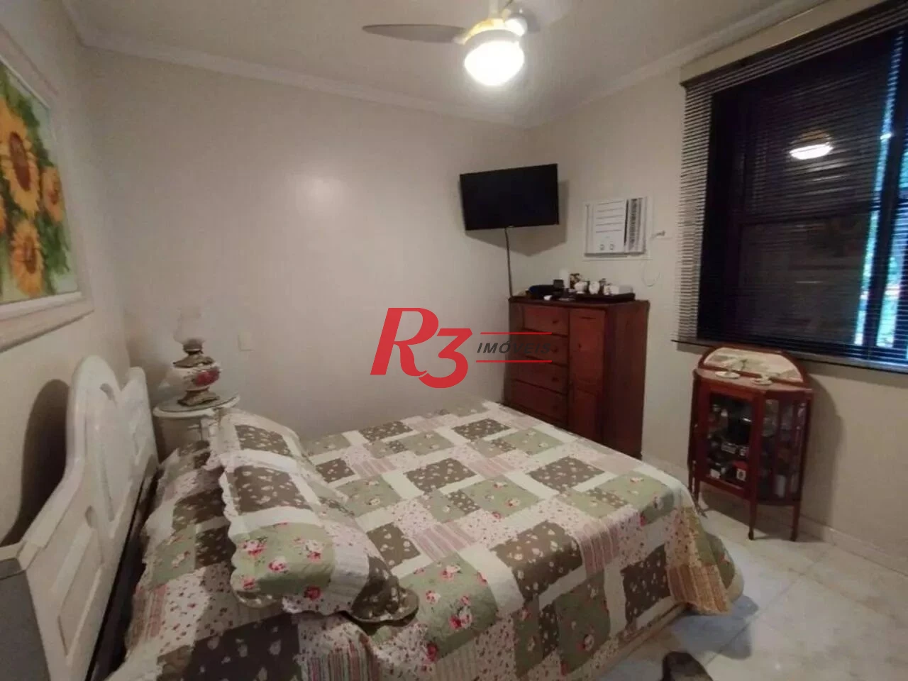 Apartamento com 3 dormitórios à venda, 140 m² por R$ 1.100.000,00 - Pompéia - Santos/SP