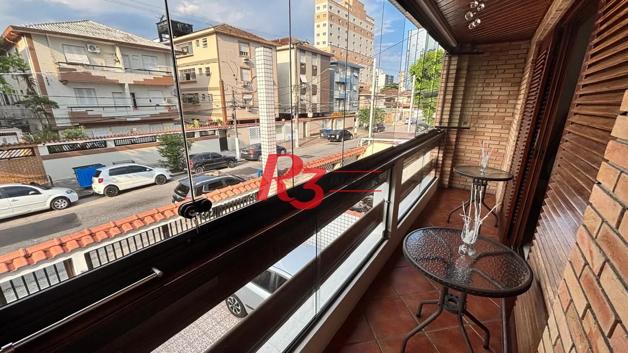 Casa com 3 dormitórios à venda, 157 m² por R$ 1.300.000,00 - Embaré - Santos/SP