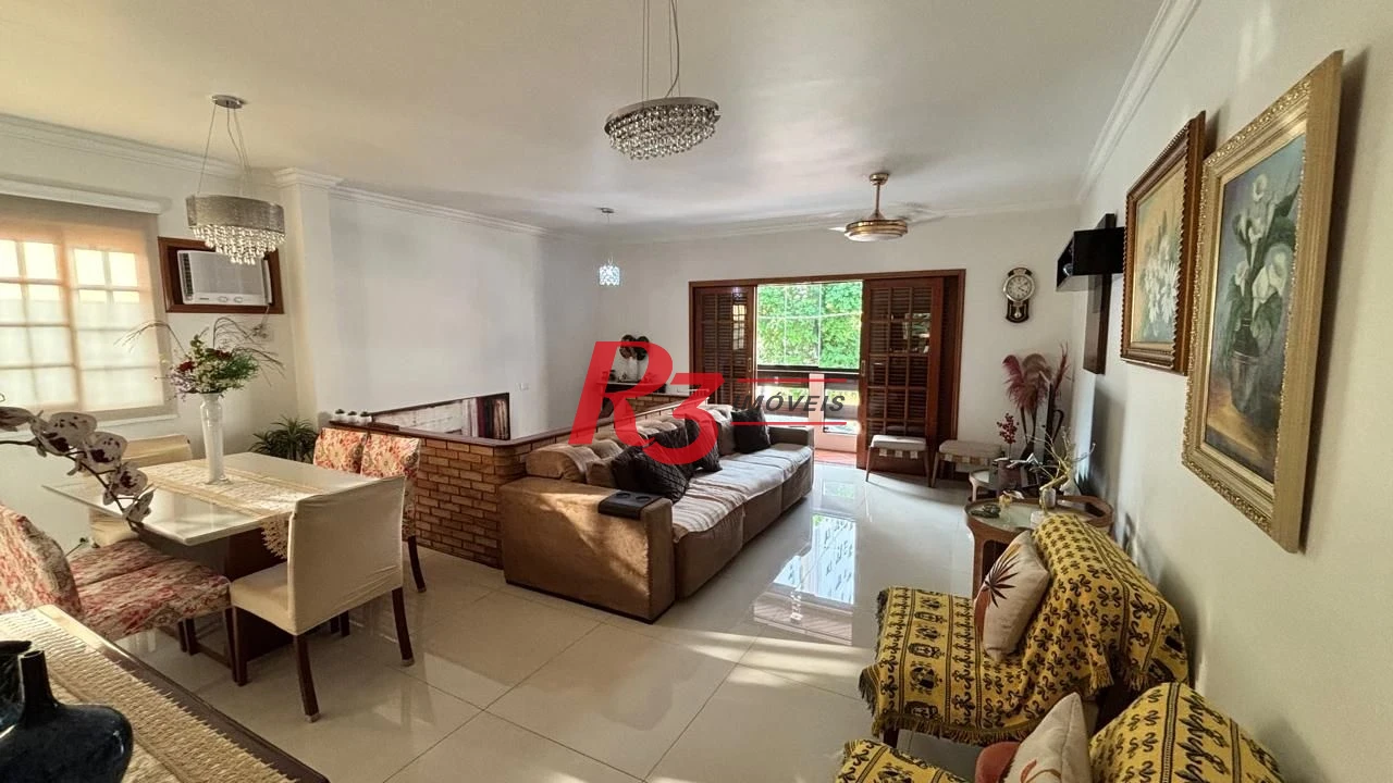 Casa com 3 dormitórios à venda, 157 m² por R$ 1.300.000,00 - Embaré - Santos/SP