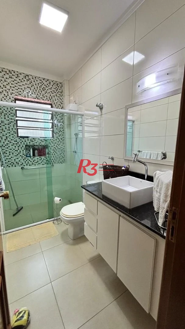 Casa com 3 dormitórios à venda, 157 m² por R$ 1.300.000,00 - Embaré - Santos/SP